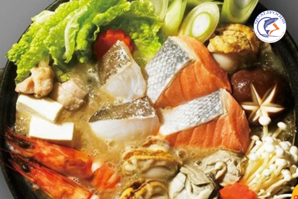Lẩu cá hồi chua cay